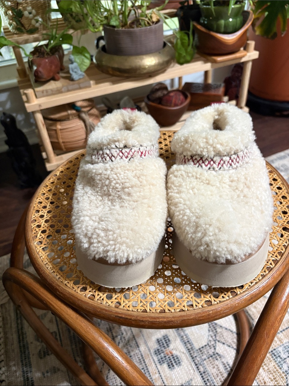Ugg Tazz Heritage braid platform slippers. Size 6 - Picture 2 of 11